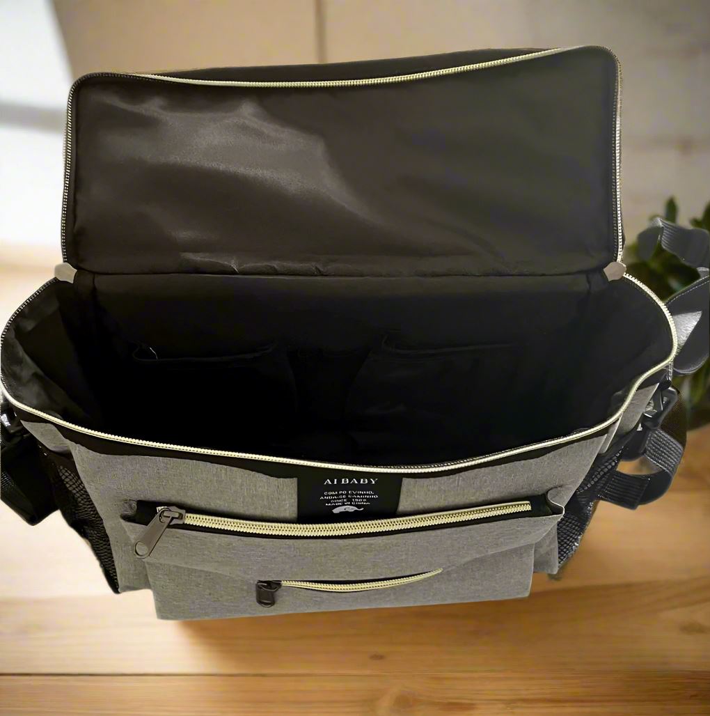Sac-a-langer-BabyTravel-Gris-spacieux